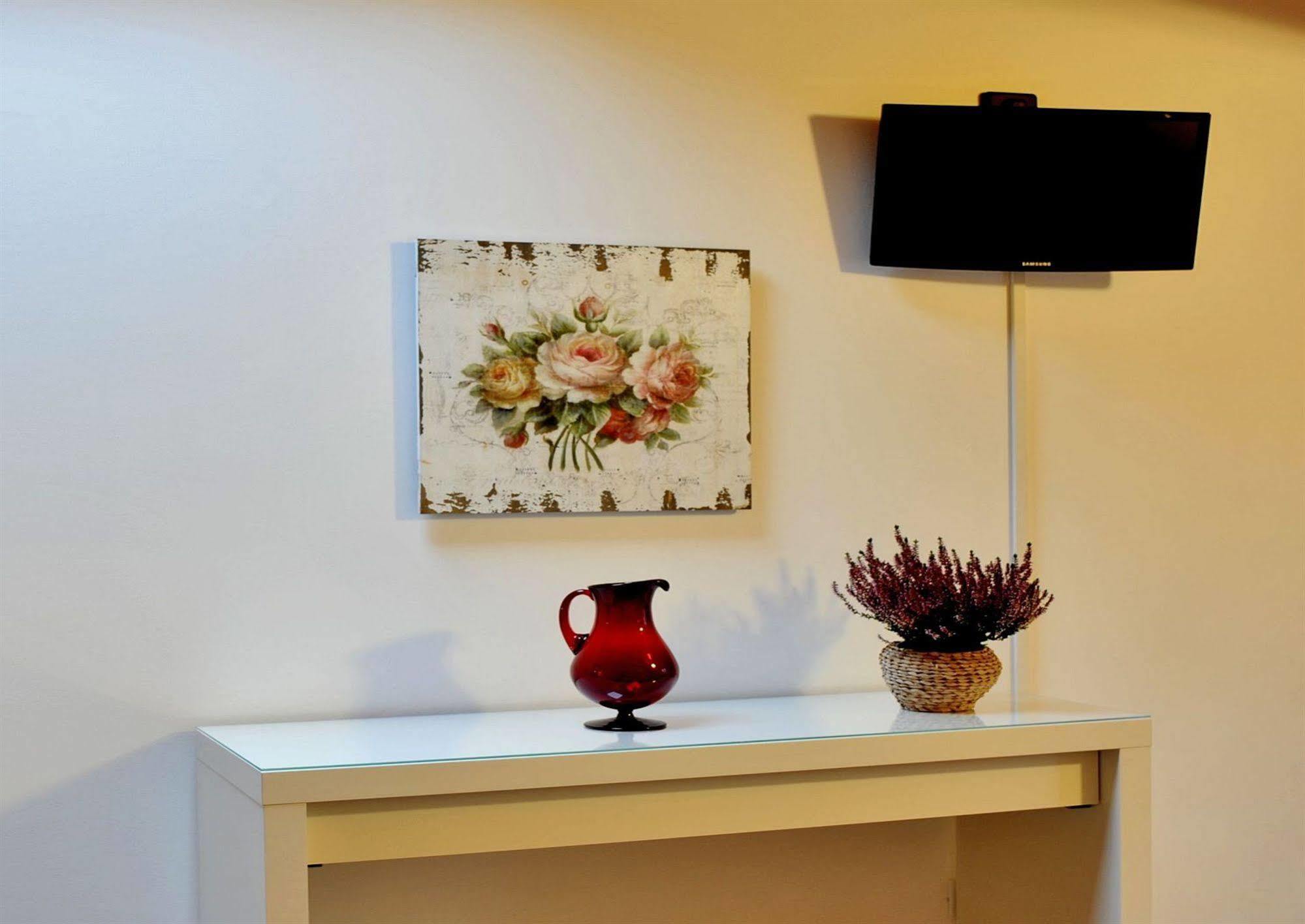 Corsomatteotti62 Bed & Breakfast Brescia Bagian luar foto